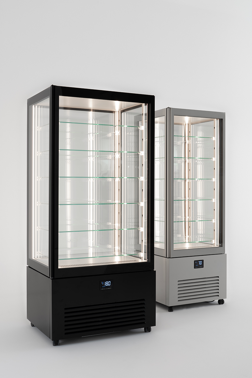 Armadi refrigerati K2 per esposizione prodotti freschi, design elegante, illuminazione interna, ripiani regolabili. Colore: RAL9005 e RAL7044